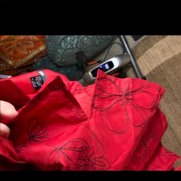 Carole Little red embroidered lined button down blouse, large - Picture 10 of 15